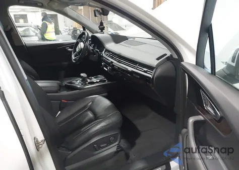 2017 Audi Q7 3.0T Premium z USA, uszkodzony, nr VIN WA1VAAF73HD032887